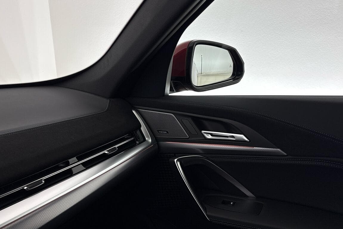 2026 BMW X1 - 16