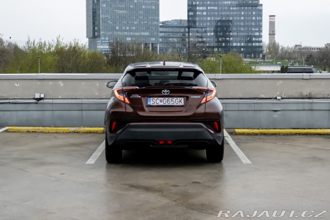 2017 Toyota C-HR - 9