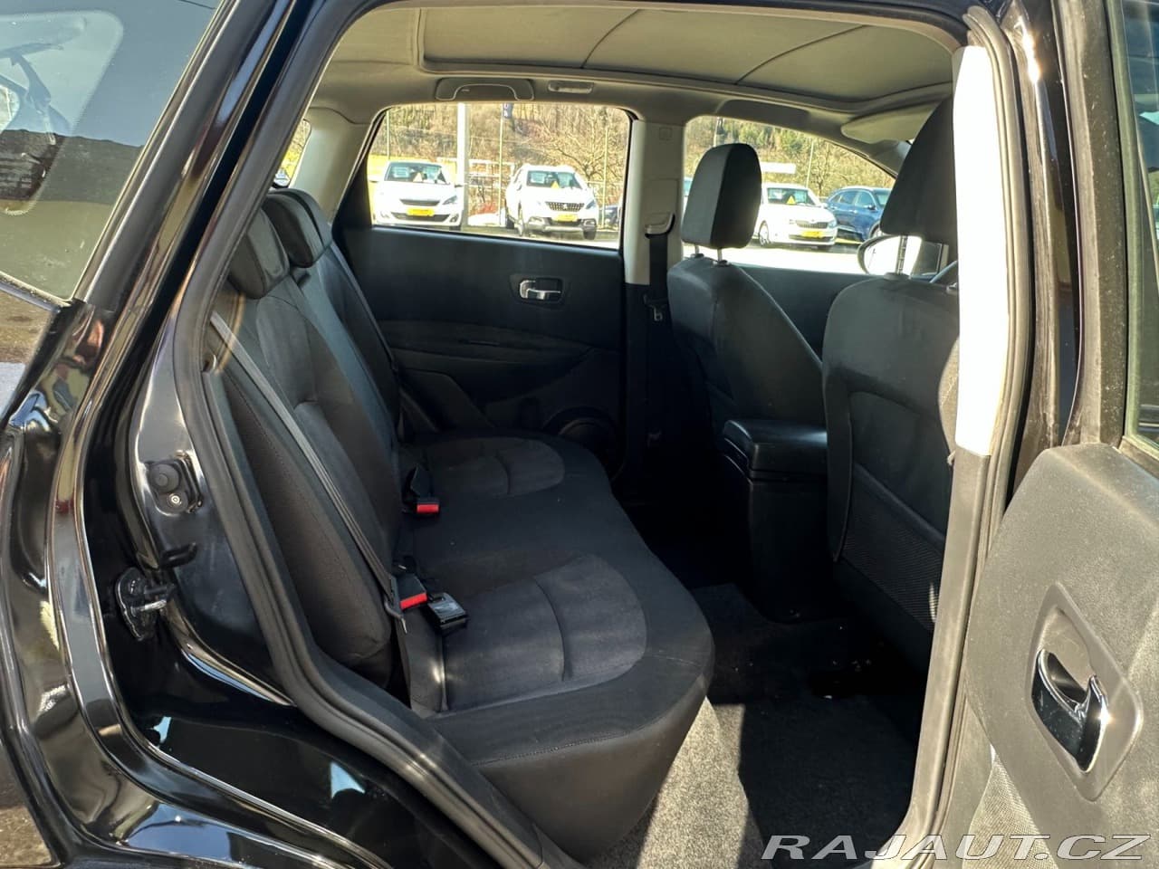 2011 Nissan QASHQAI - 17