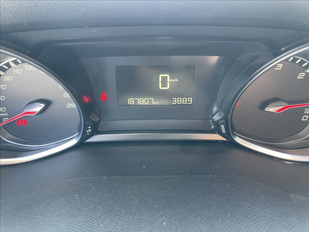 2014 Peugeot 308 - 18