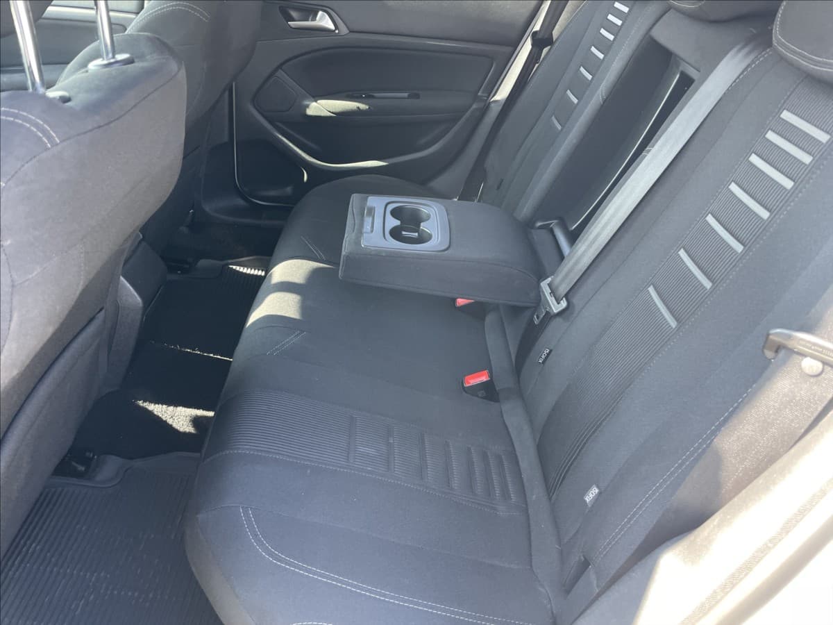 2014 Peugeot 308 - 8