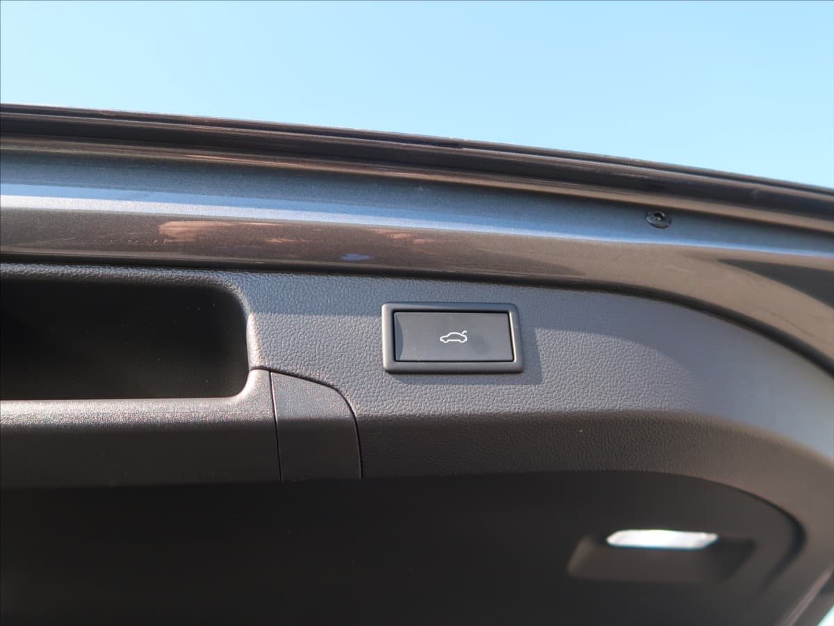 2025 Volkswagen PASSAT - 15