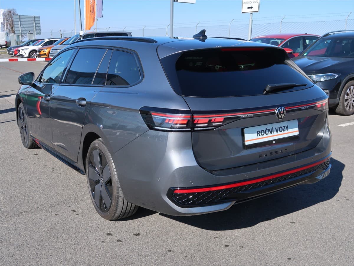 2025 Volkswagen PASSAT - 6