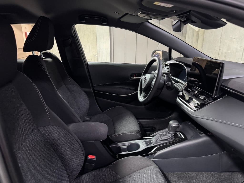 2025 Toyota COROLLA - 13