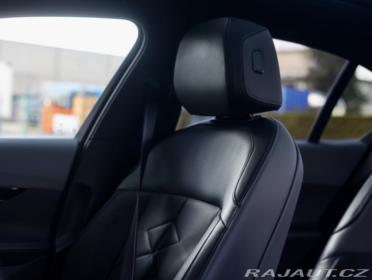 2024 BMW 5-SERIES - 18