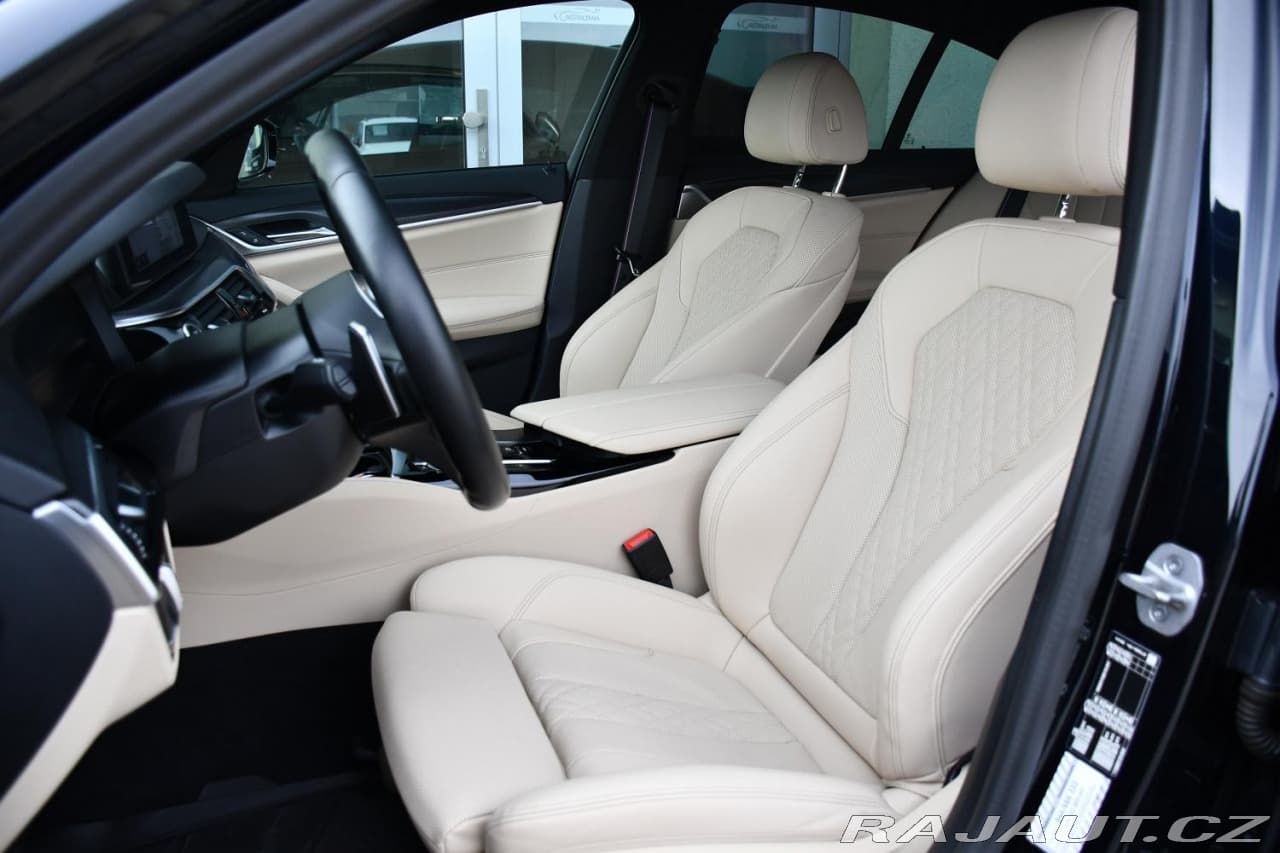 2023 BMW 5-SERIES - 14
