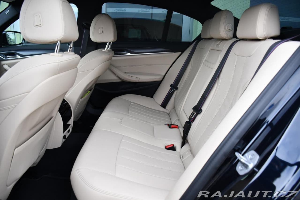 2023 BMW 5-SERIES - 19
