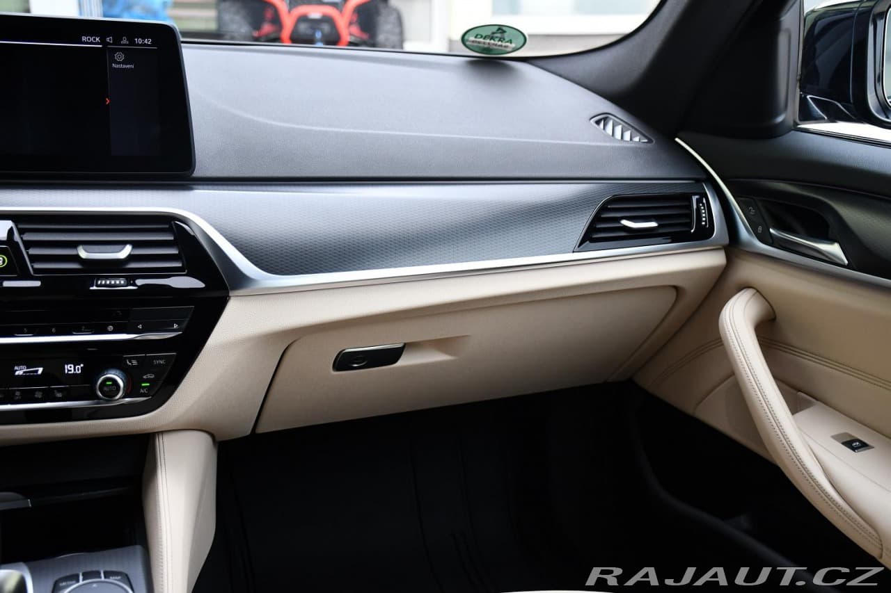 2023 BMW 5-SERIES - 8