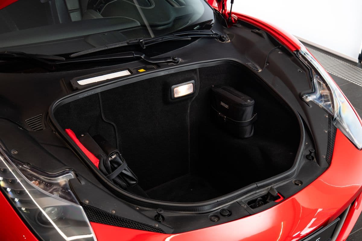2010 Ferrari 458 - 17