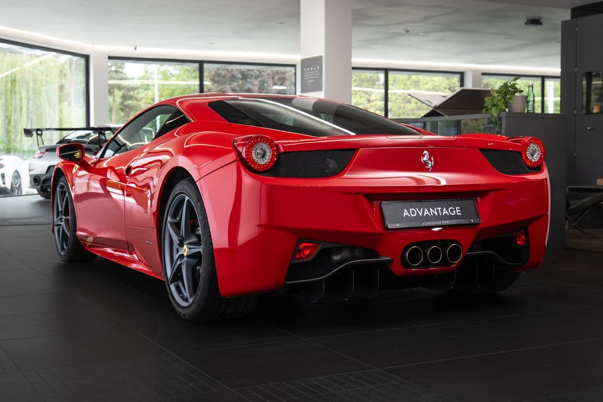 2010 Ferrari 458 - 4
