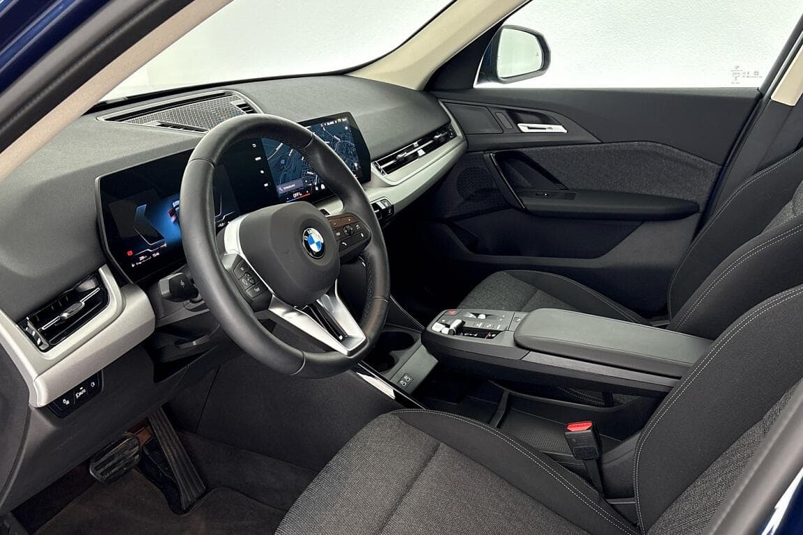 2025 BMW X1 - 6