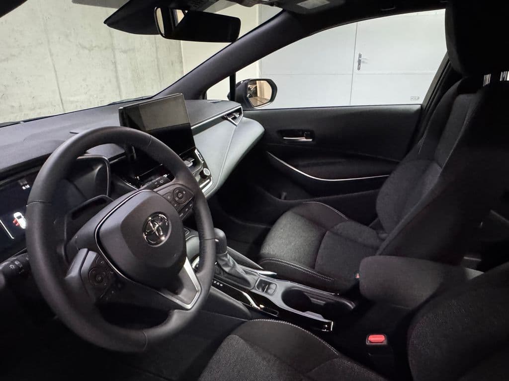 2025 Toyota COROLLA - 9