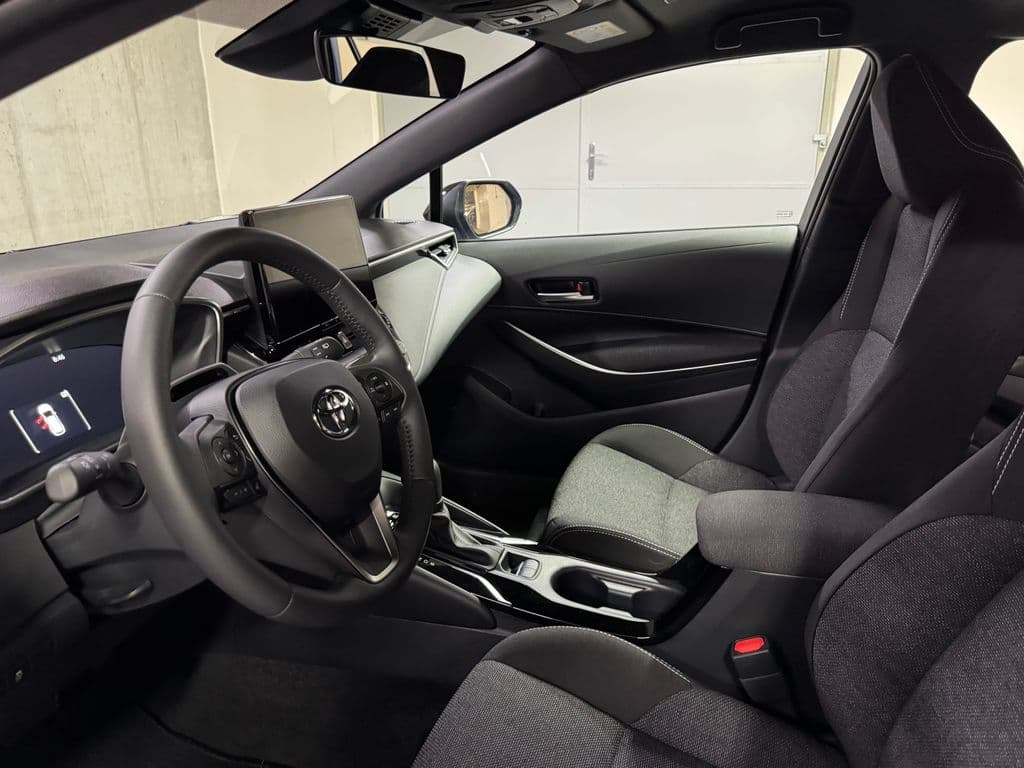 2025 Toyota COROLLA - 9