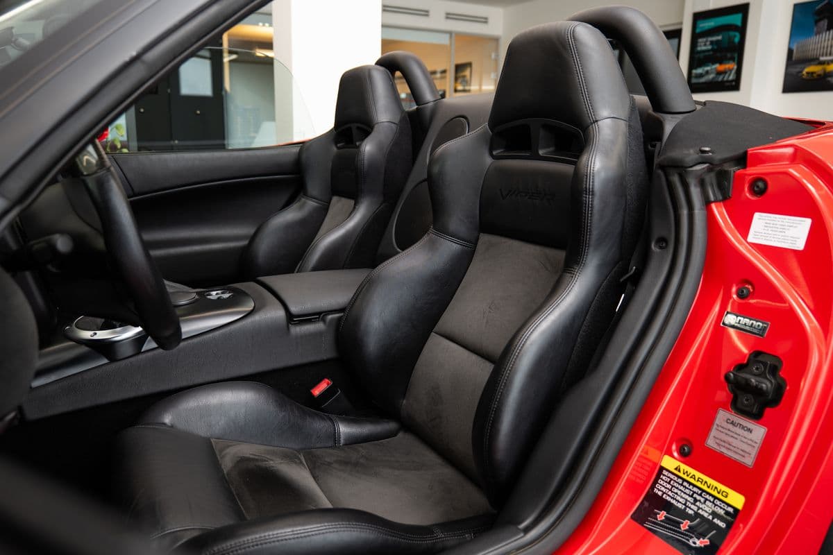 2006 Dodge VIPER - 8