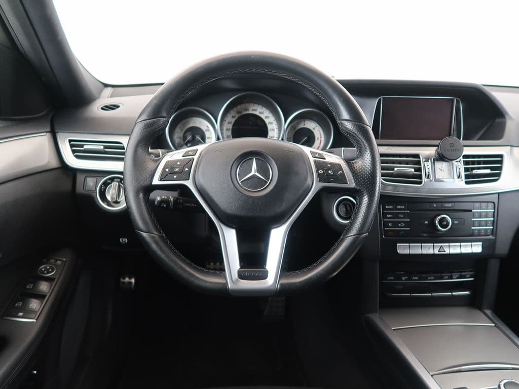 2016 Mercedes-Benz E-CLASS - 16