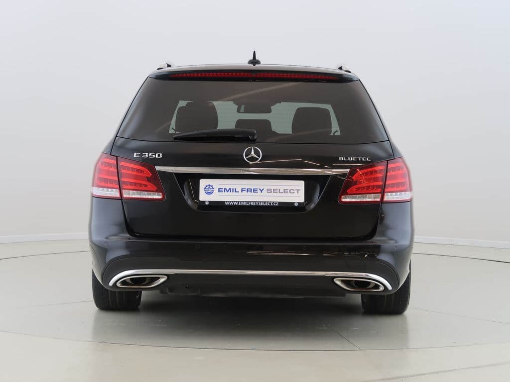 2016 Mercedes-Benz E-CLASS - 6