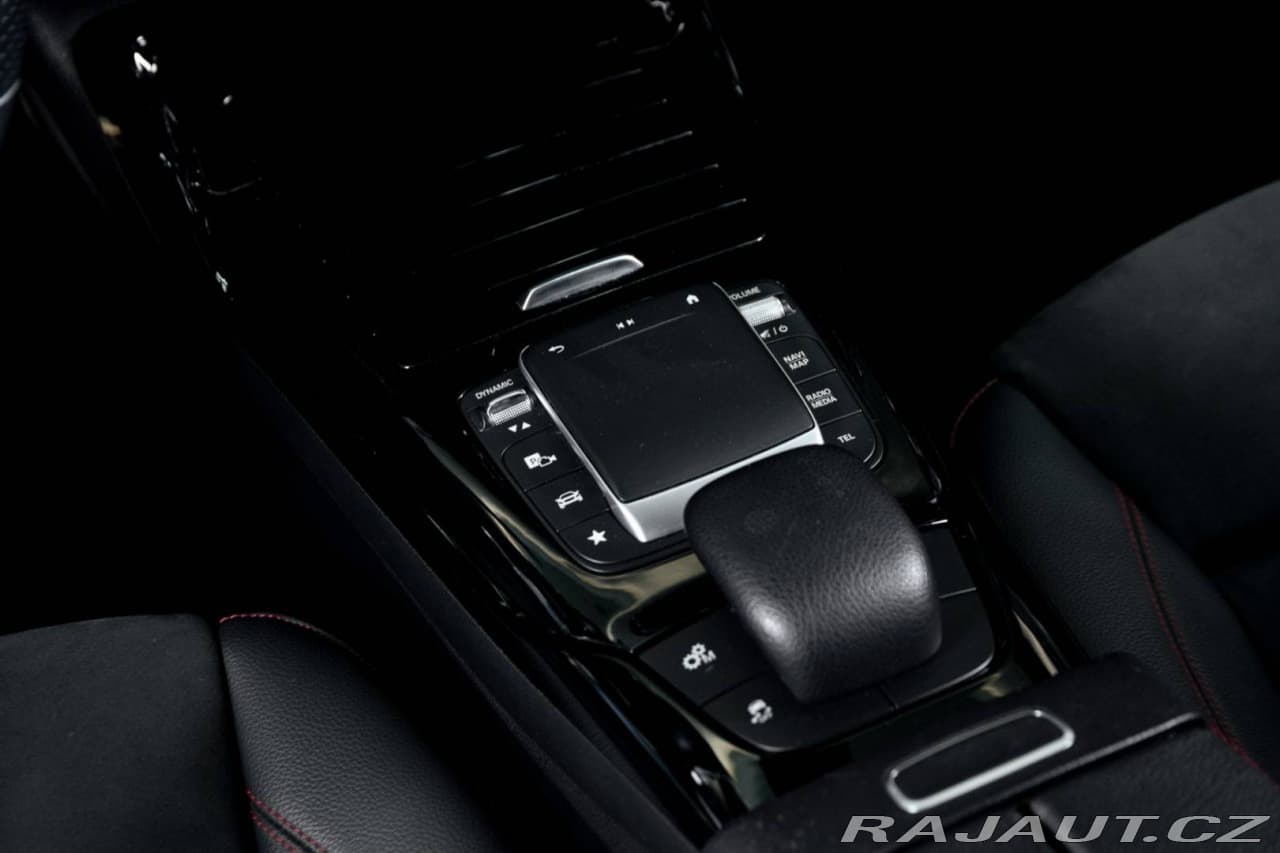 2021 Mercedes-Benz CLA - 20