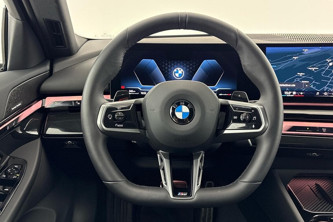 2025 BMW 5-SERIES - 19