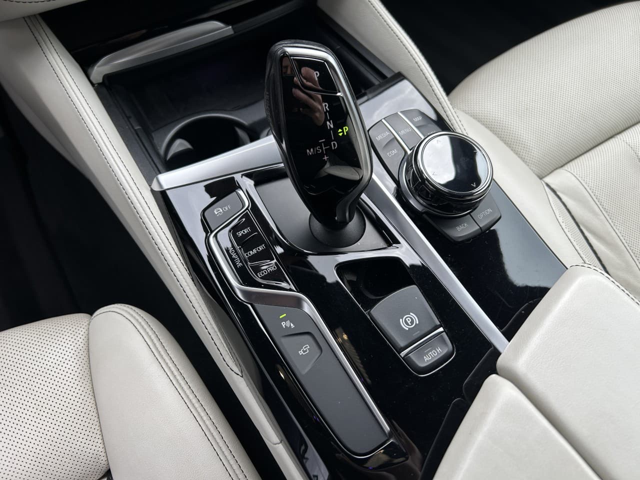 2017 BMW 5-SERIES - 20