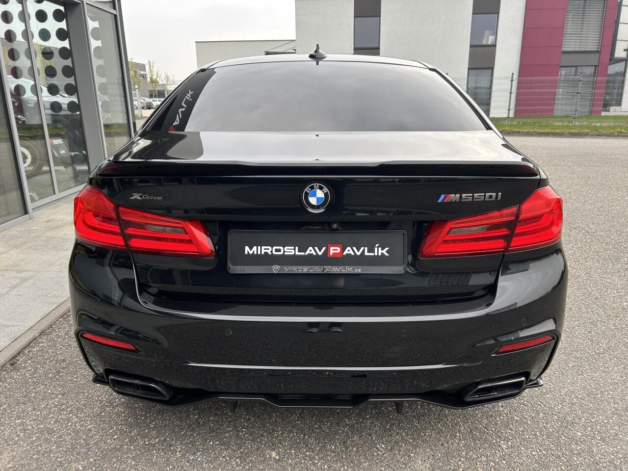 2017 BMW 5-SERIES - 6