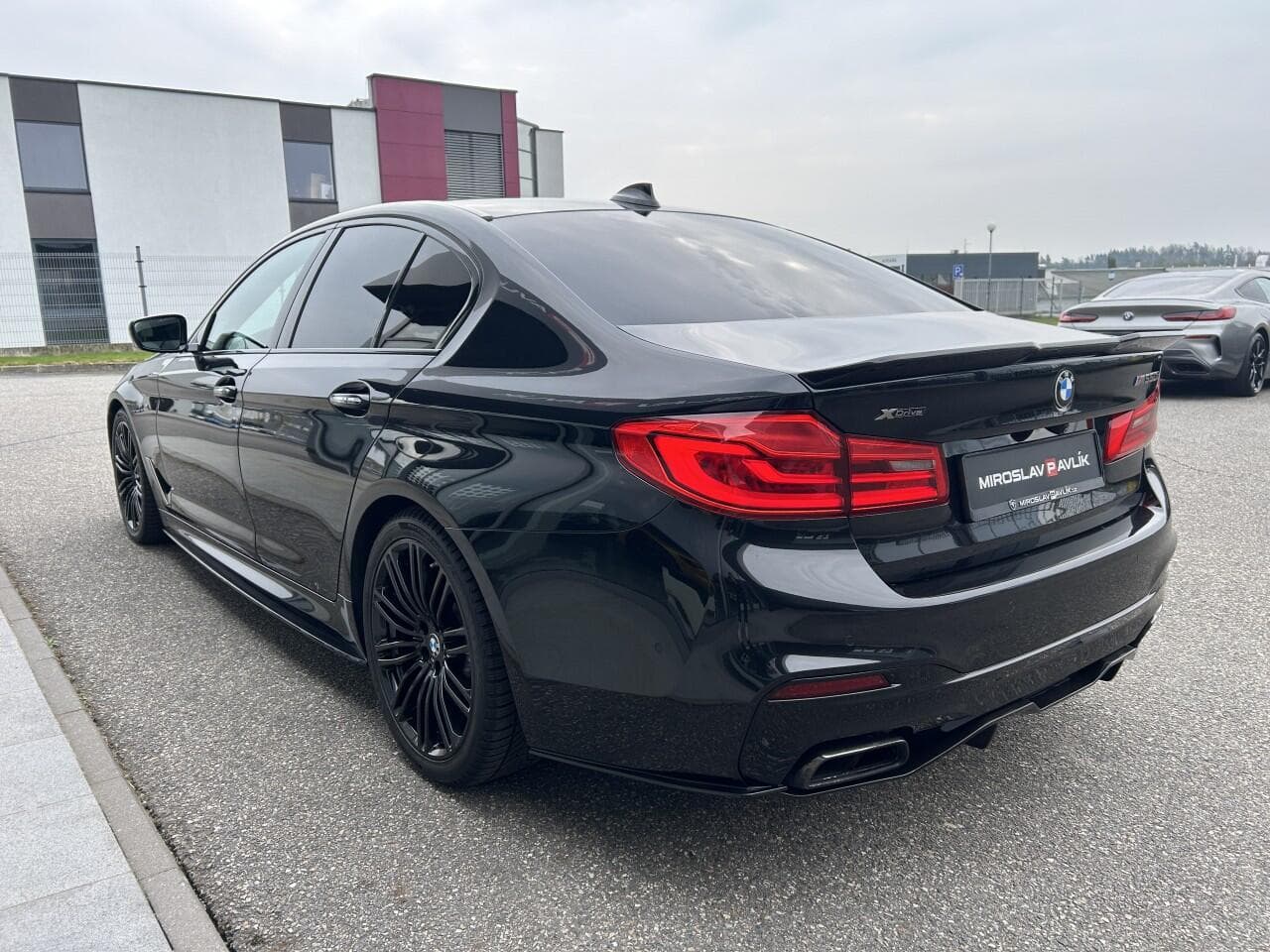 2017 BMW 5-SERIES - 7