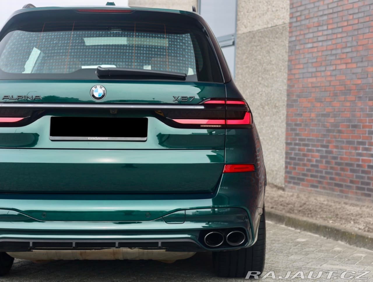 2023 BMW X7 - 10