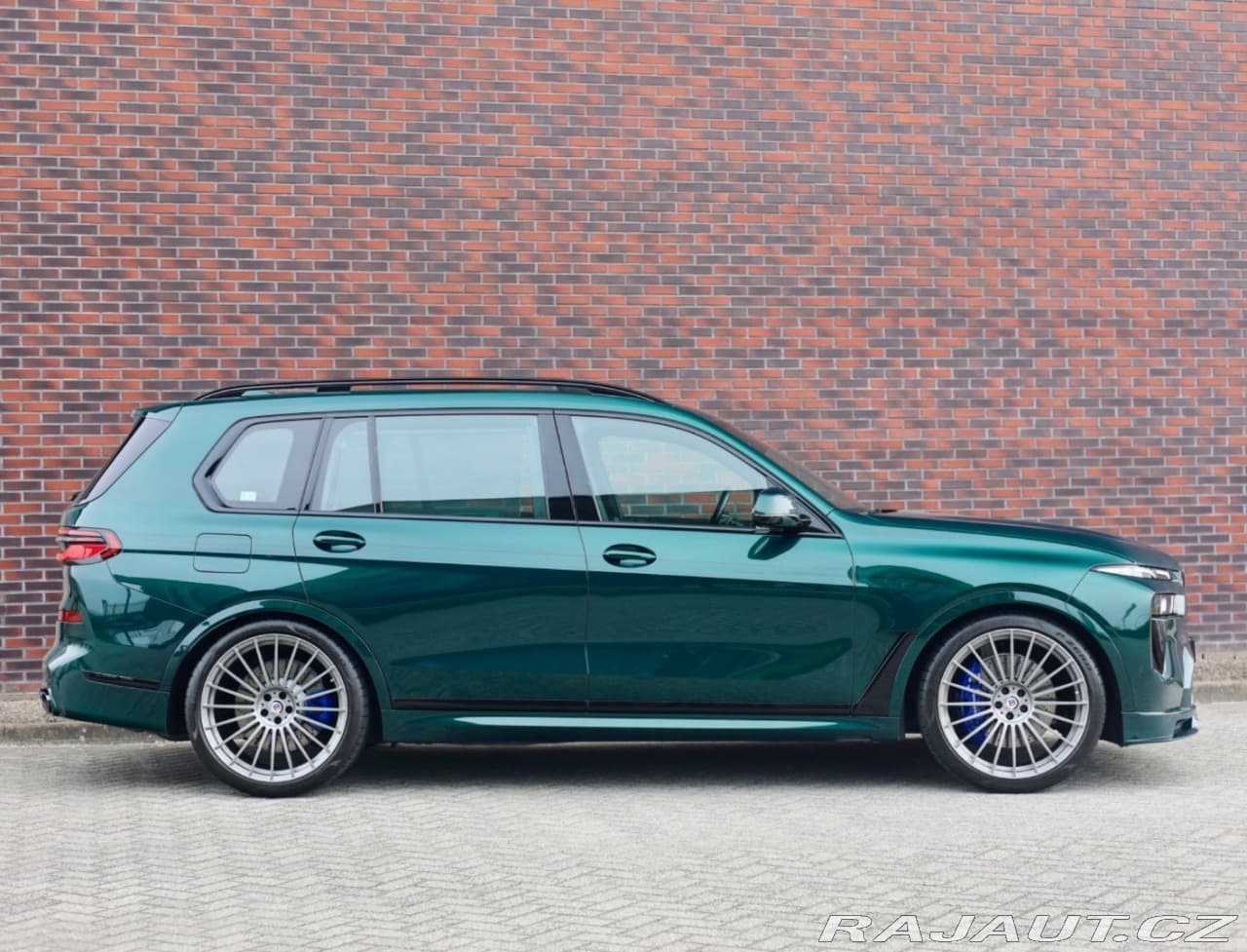 2023 BMW X7 - 11