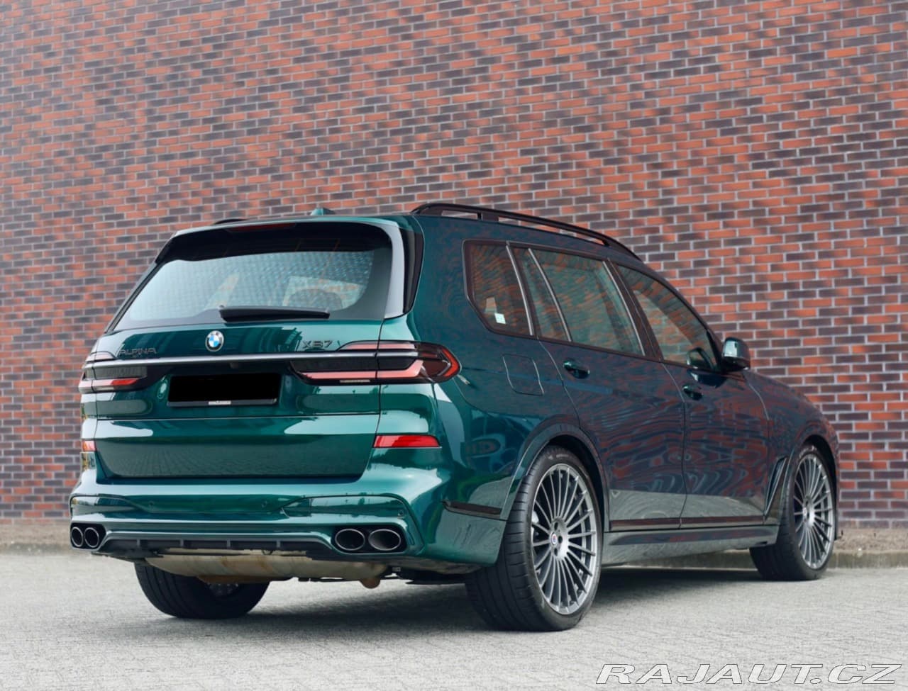 2023 BMW X7 - 14