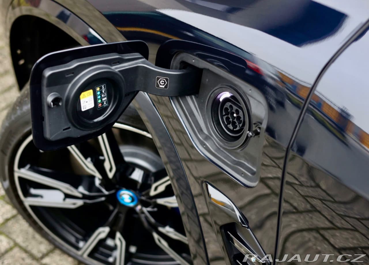 2023 BMW X5 - 9