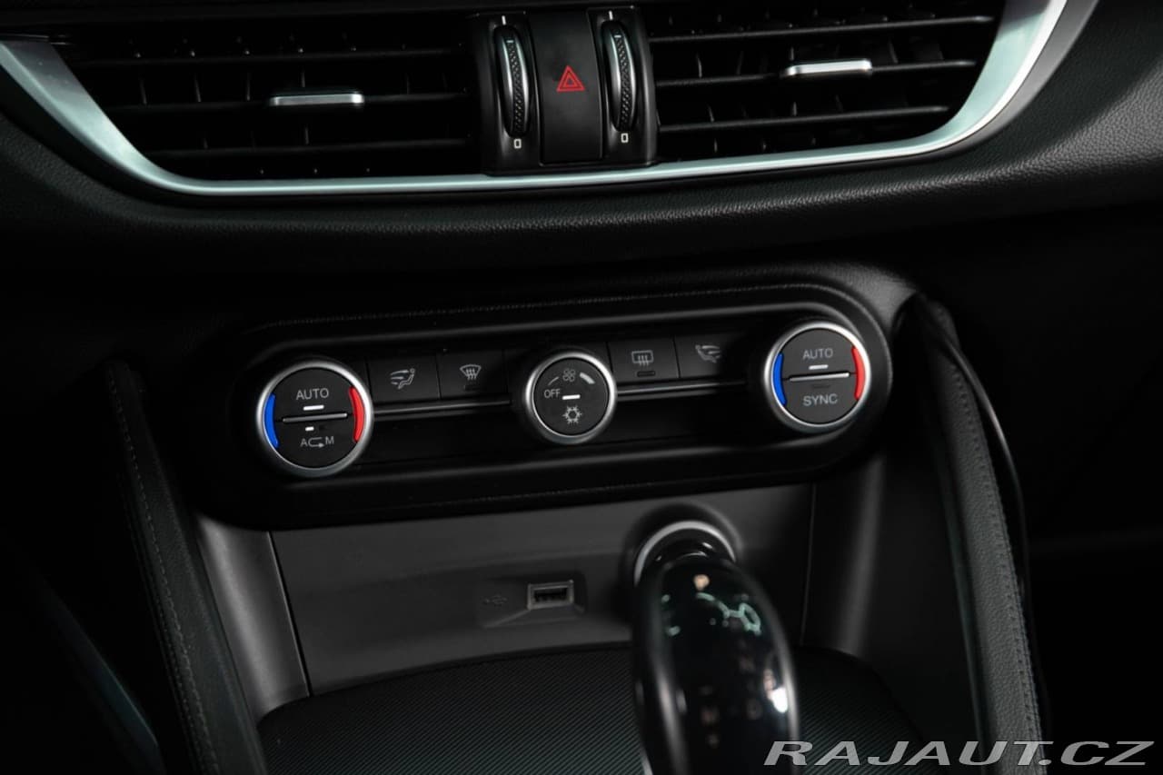 2017 Alfa Romeo STELVIO - 20