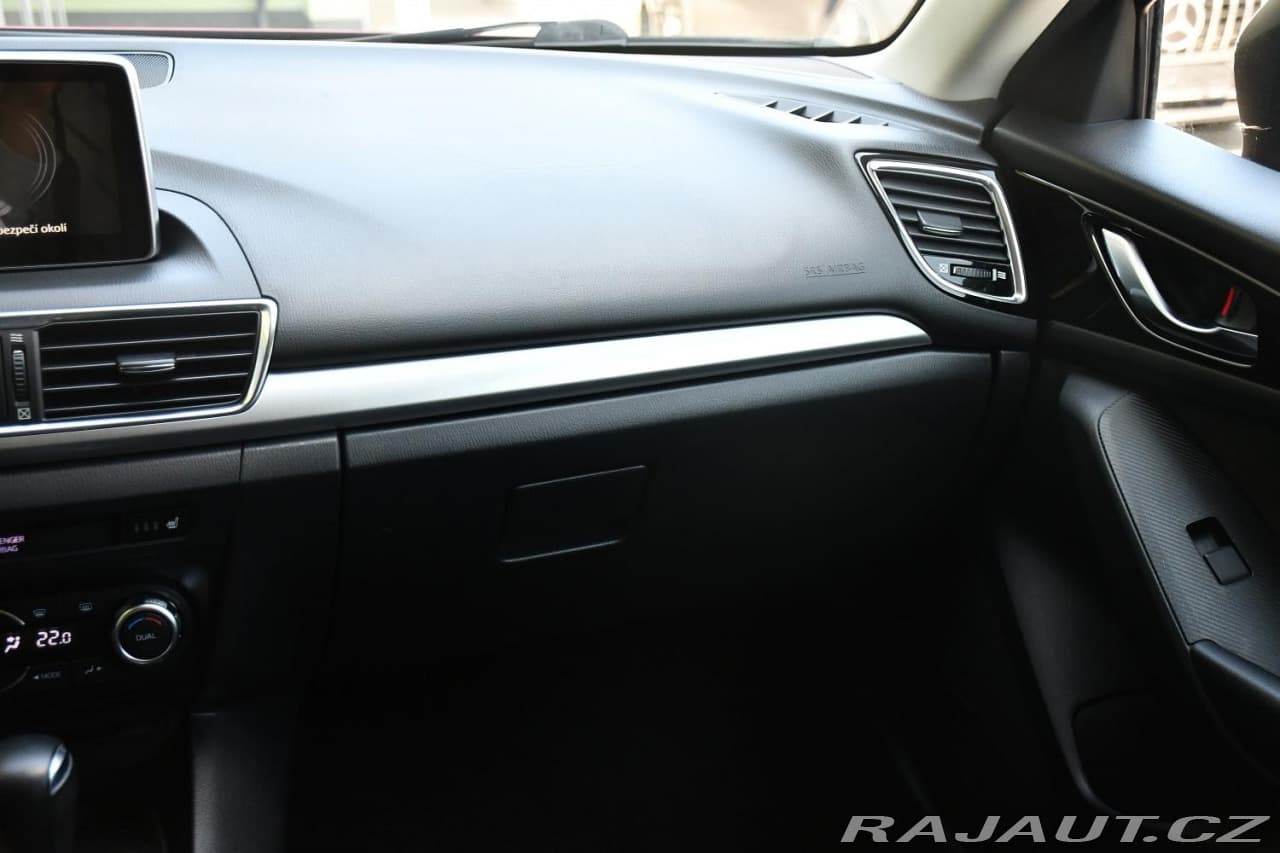 2013 Mazda 3 - 8