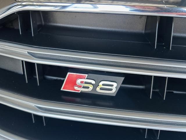 2020 Audi S8 - 11
