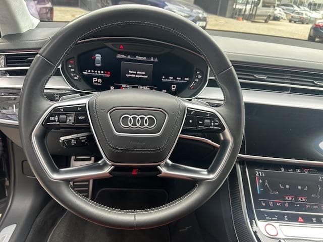 2020 Audi S8 - 16