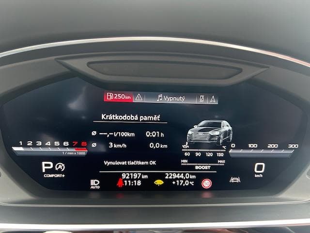 2020 Audi S8 - 18