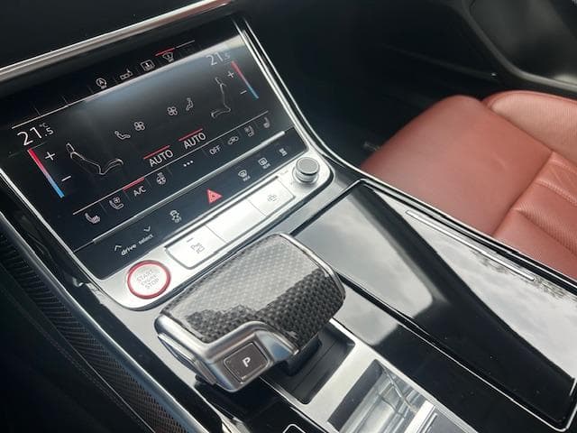 2020 Audi S8 - 20