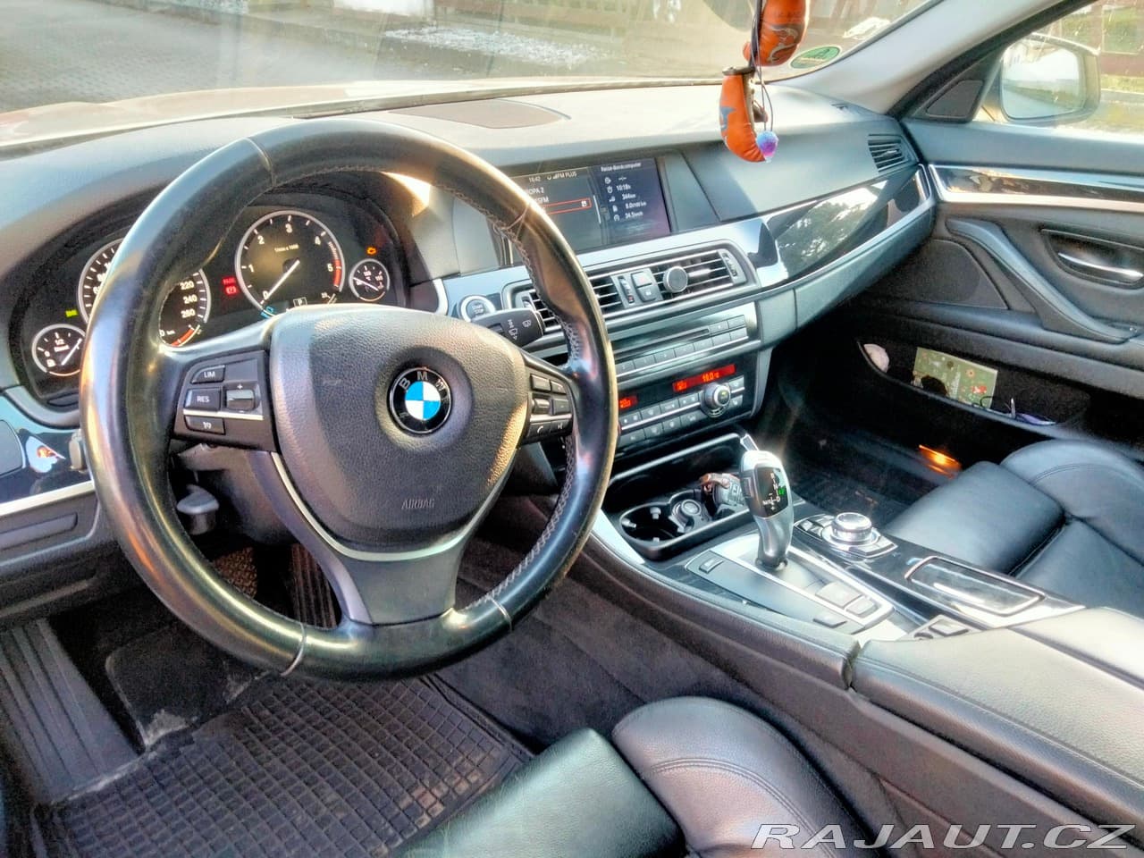 2011 BMW 5-SERIES - 8