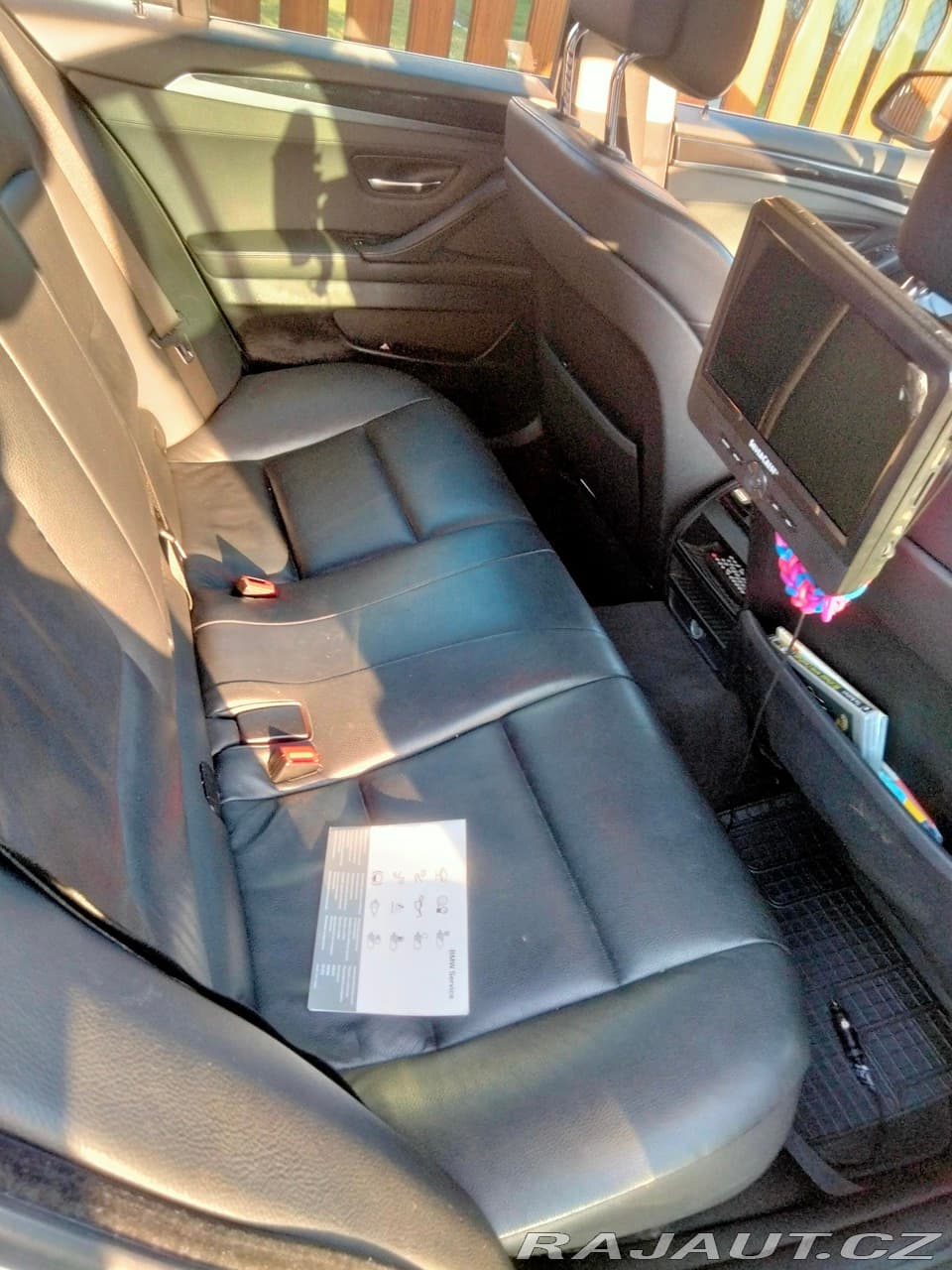 2011 BMW 5-SERIES - 9