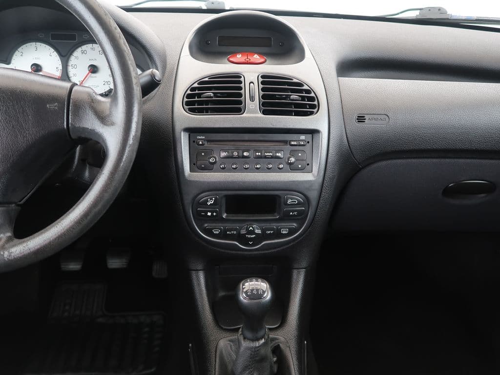 2004 Peugeot 206 - 16