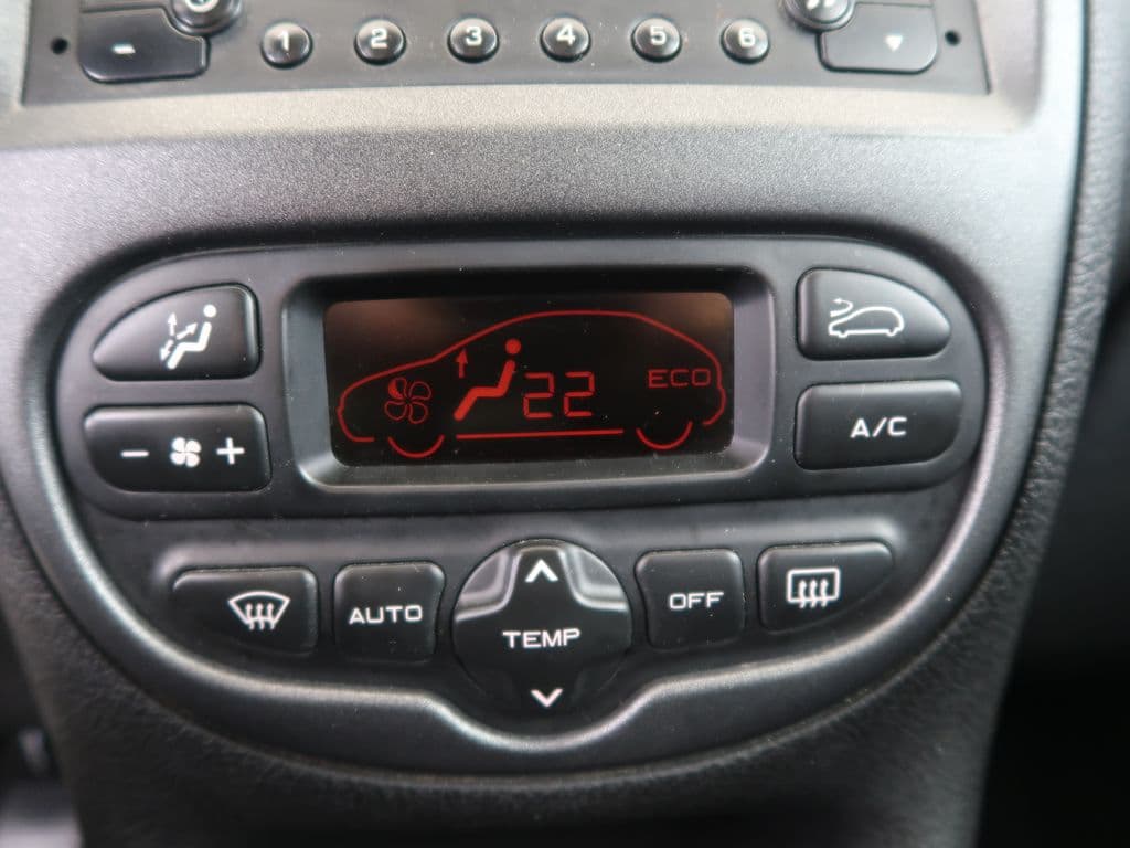 2004 Peugeot 206 - 18