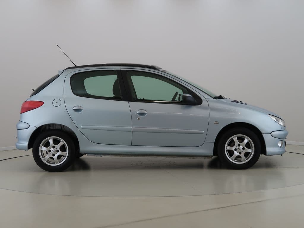 2004 Peugeot 206 - 4