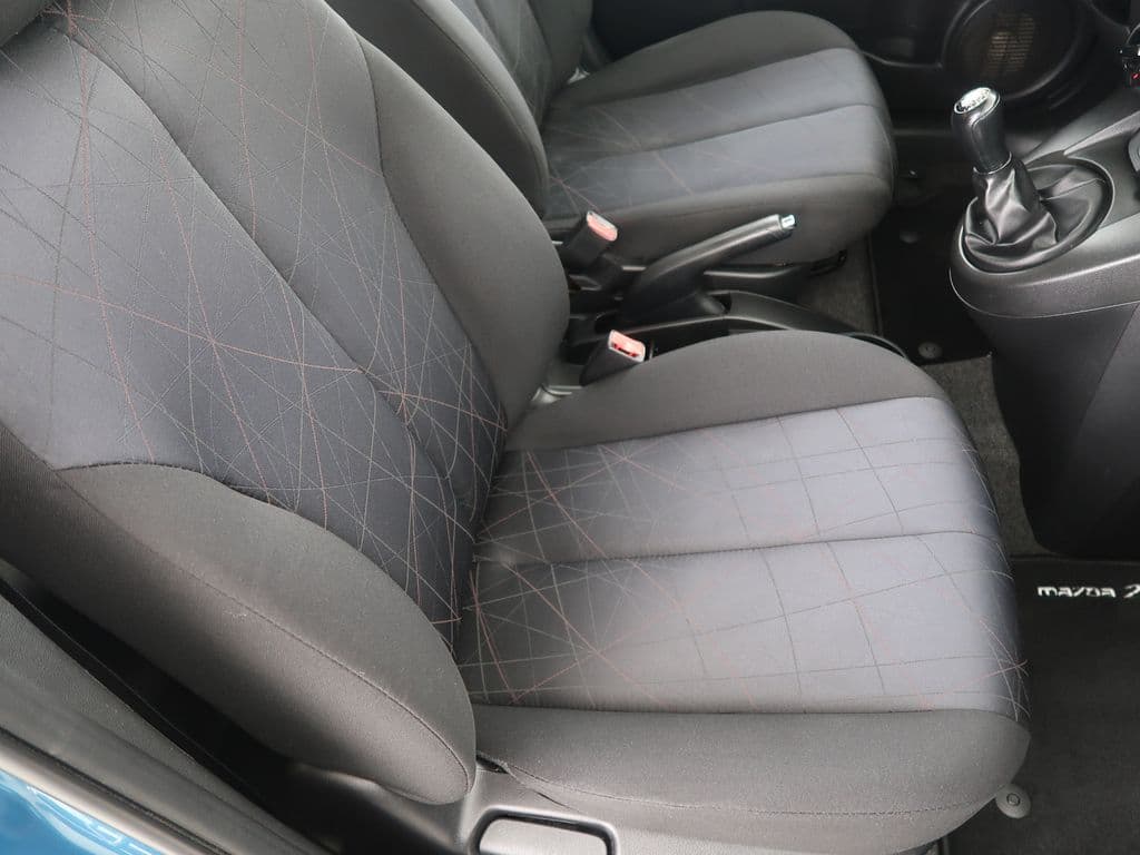 2012 Mazda 2 - 13