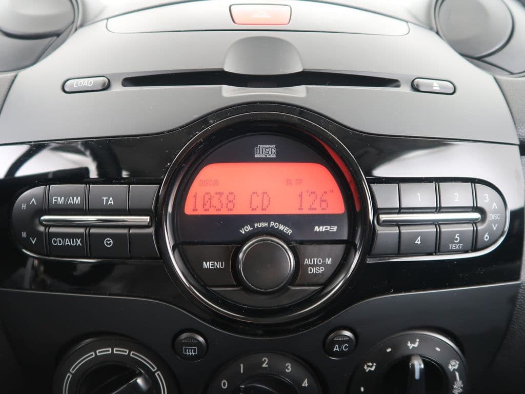 2012 Mazda 2 - 16
