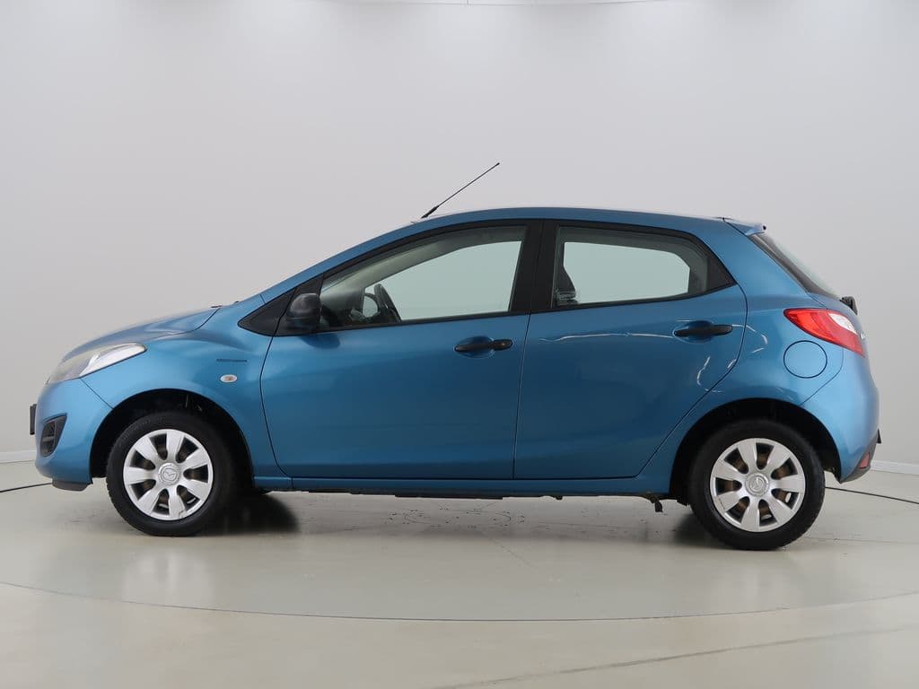 2012 Mazda 2 - 8