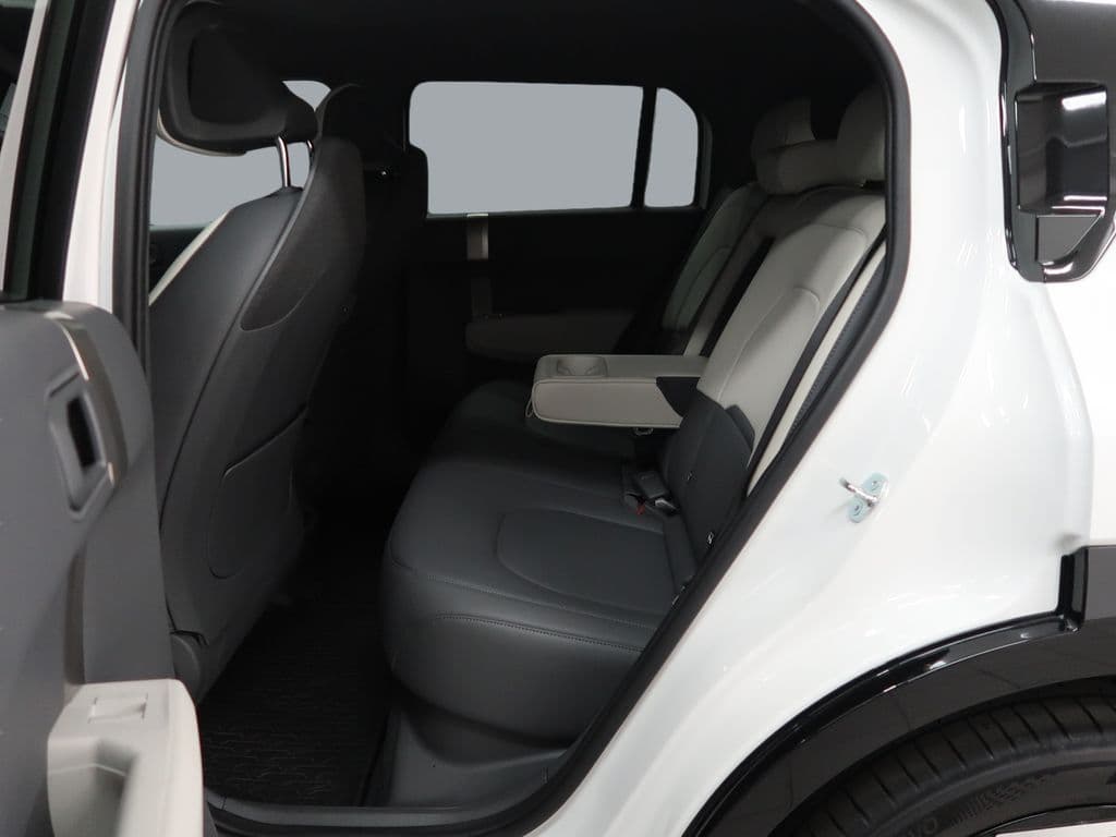 2026 Kia EV3 - 10