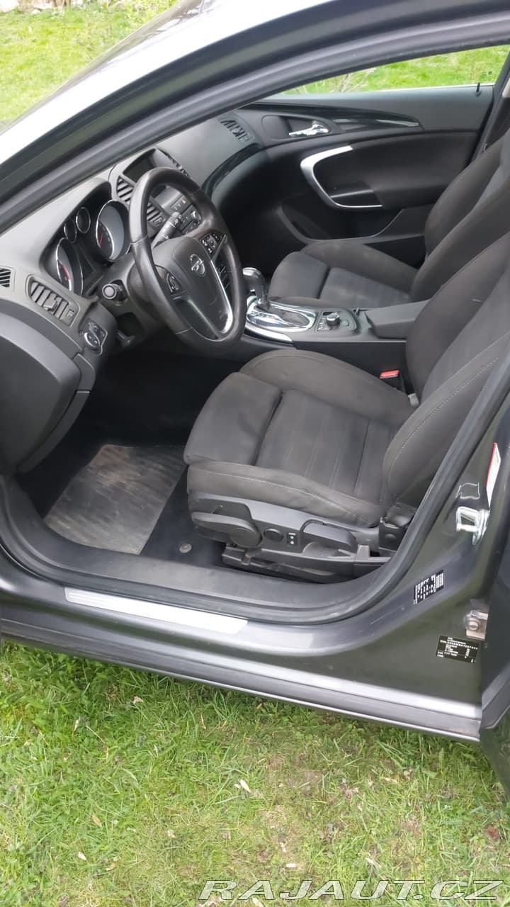 2010 Opel INSIGNIA - 12