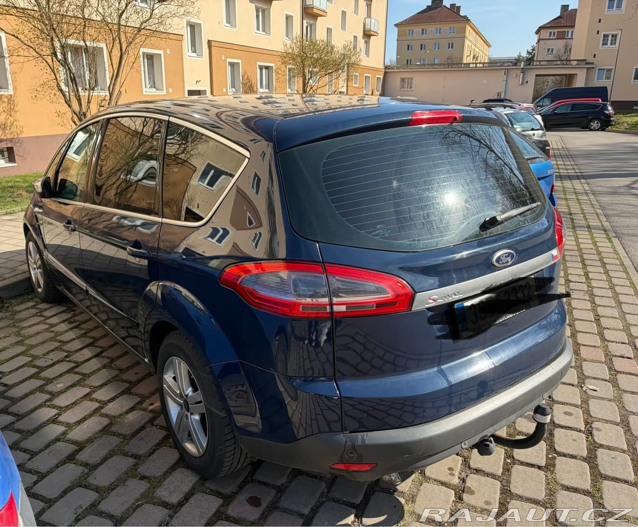 2011 Ford S-MAX - 2