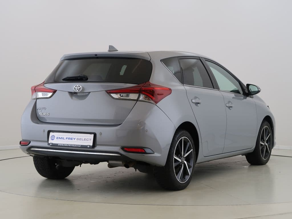 2018 Toyota AURIS - 5