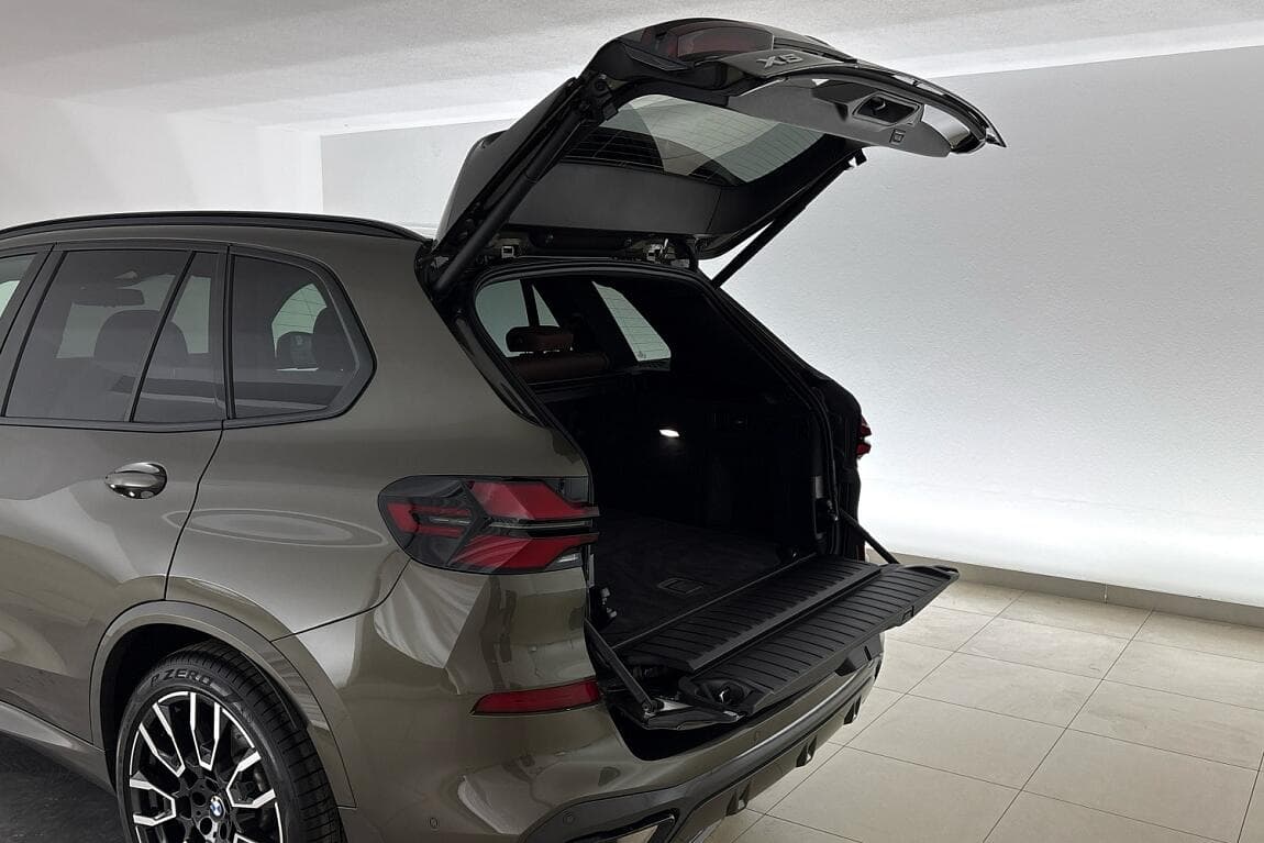 2025 BMW X5 - 10
