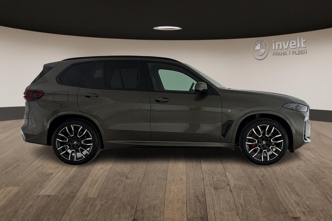2025 BMW X5 - 2