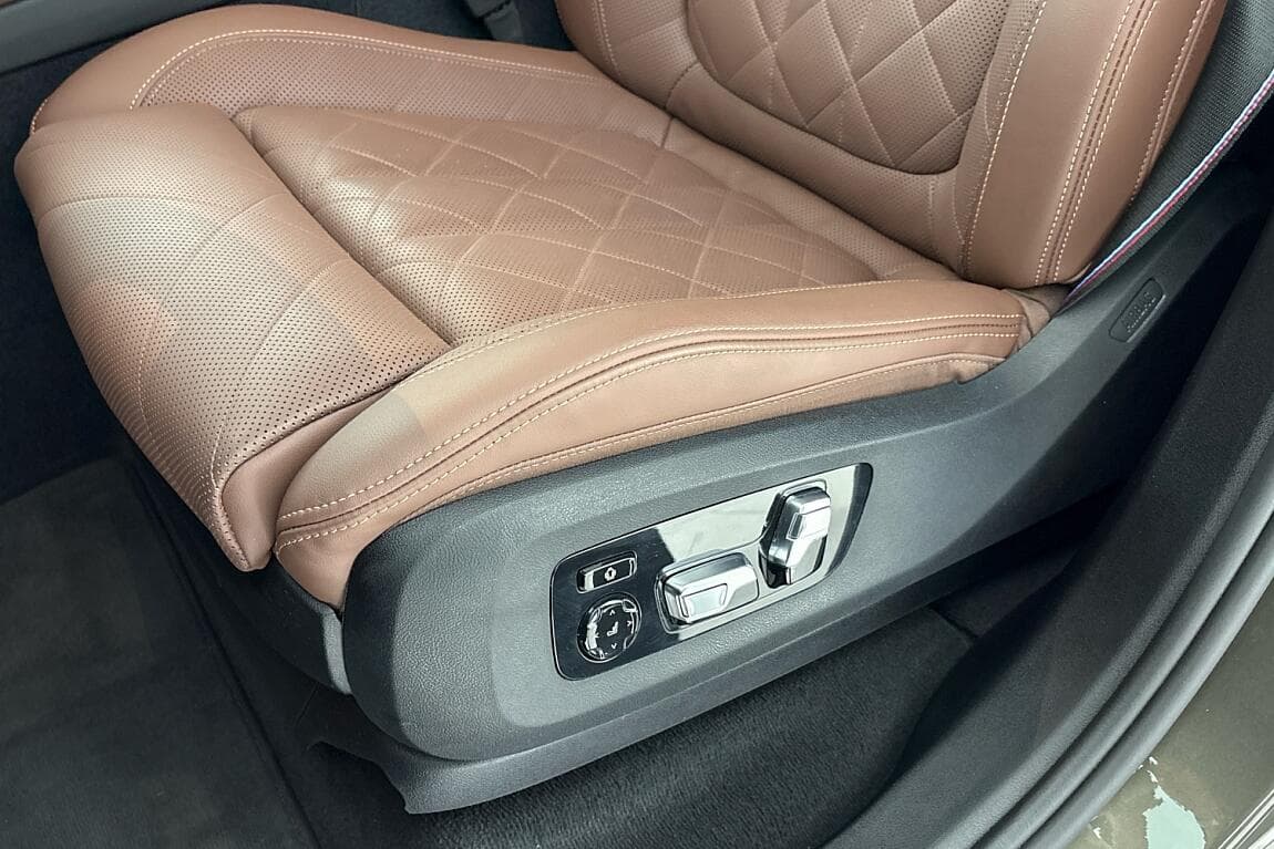 2025 BMW X5 - 8